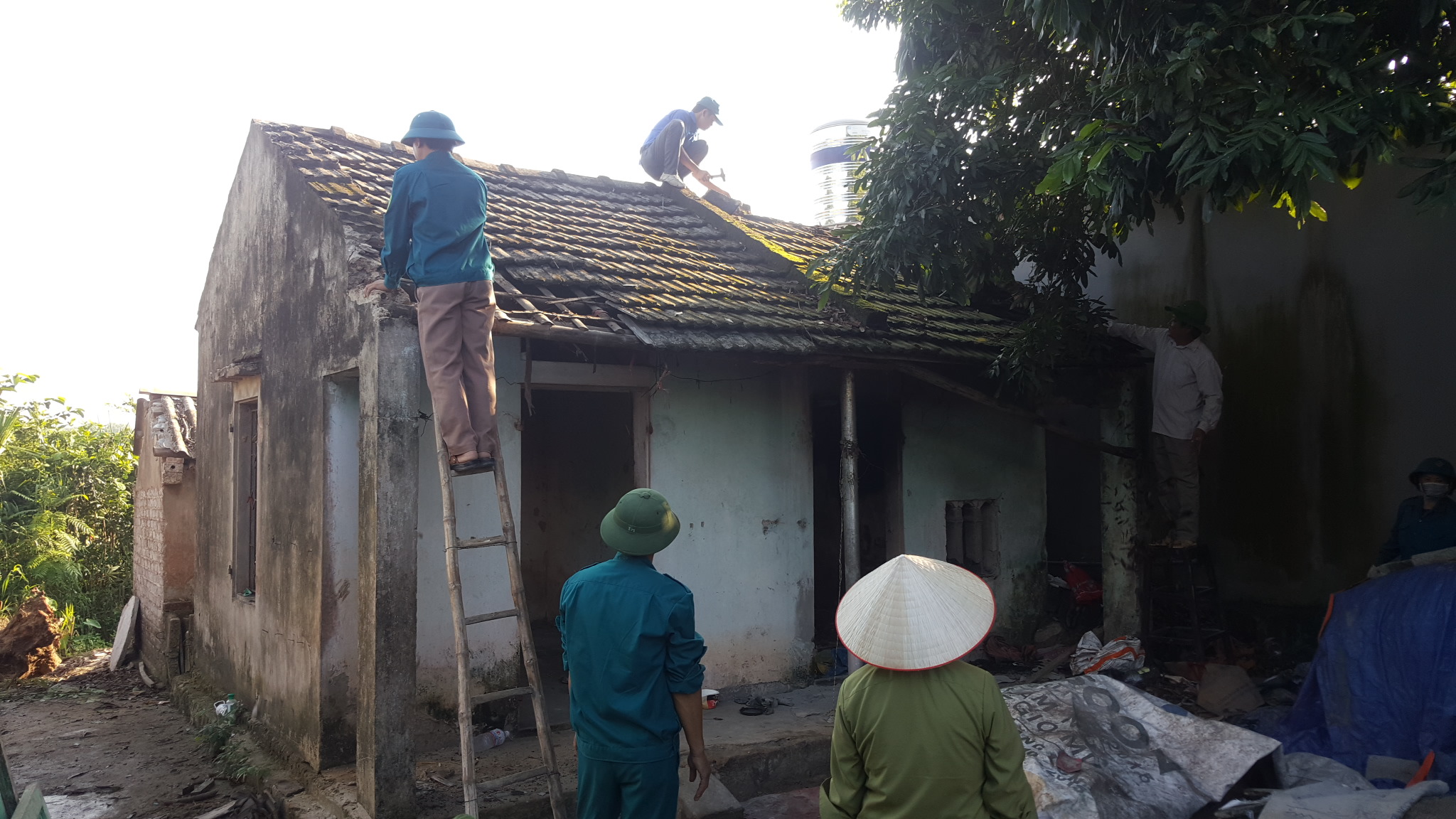 Chương trình xây dựng nhà tình nghĩa cho hộ nghèo thuộc diện con gia đình chính sách tại thôn Phù Long xã Gia Vân