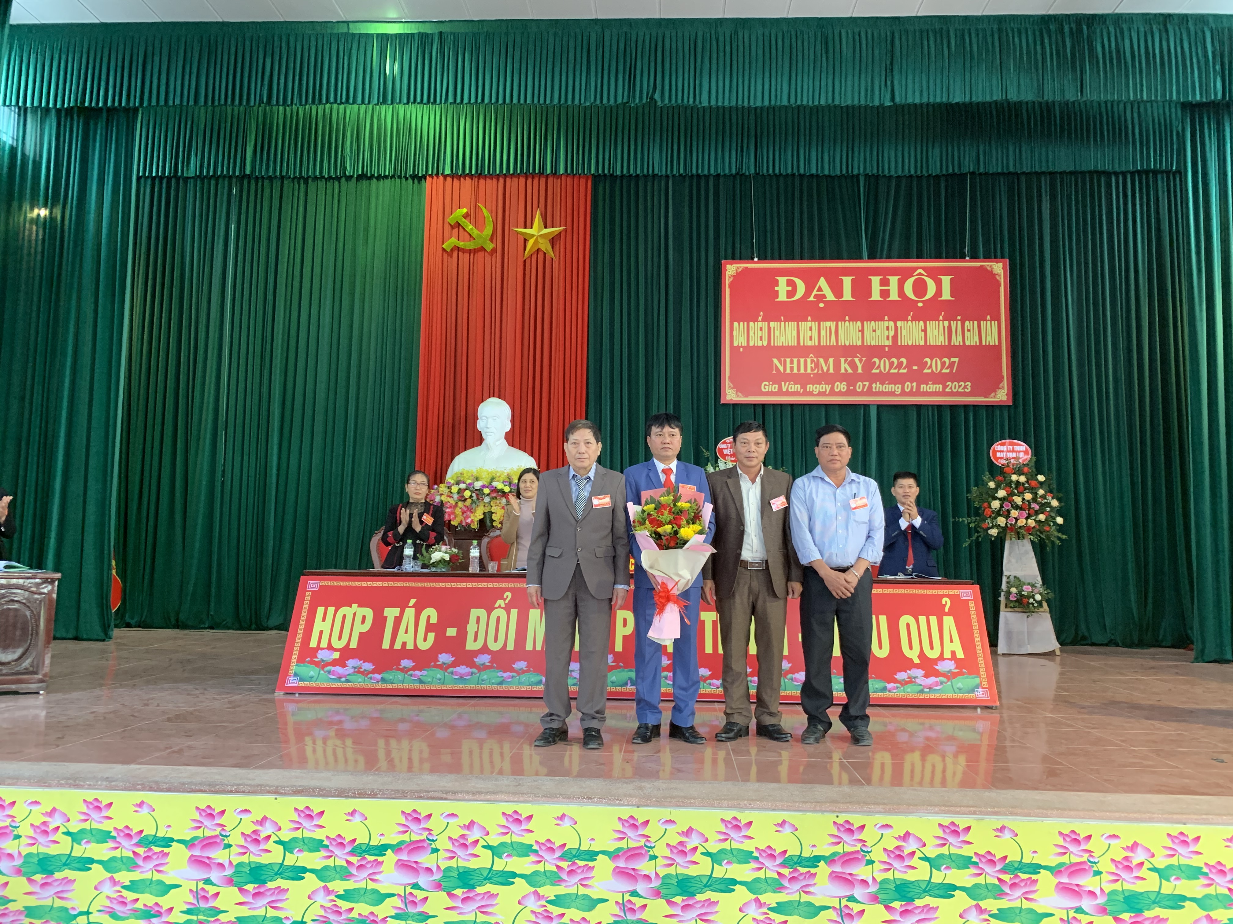 Sáng ngày 7/01/2023 Đại hội đại biểu thành viên HTX nông nghiệp thống nhất xã Gia Vân nhiệm kỳ 2022 - 2027