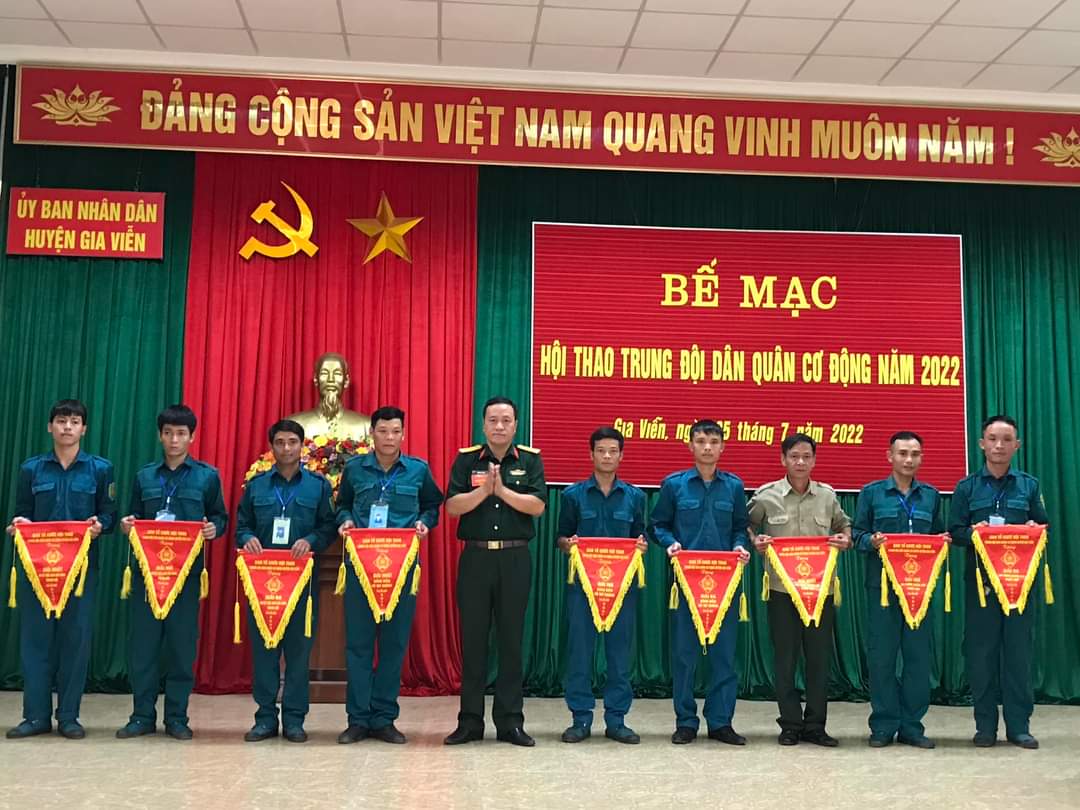 Trung đội dân quân cơ động xã Gia Vân ngày 4- 5 tháng 7 năm 2022 Tham gia hội thao trung đội dân quân cơ động năm 2022 tại Ban chỉ huy quân sự huyện Gia Viễn